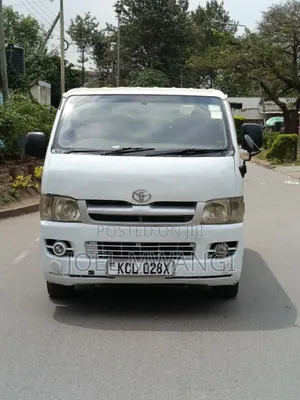 Toyota HiAce 2010 White
