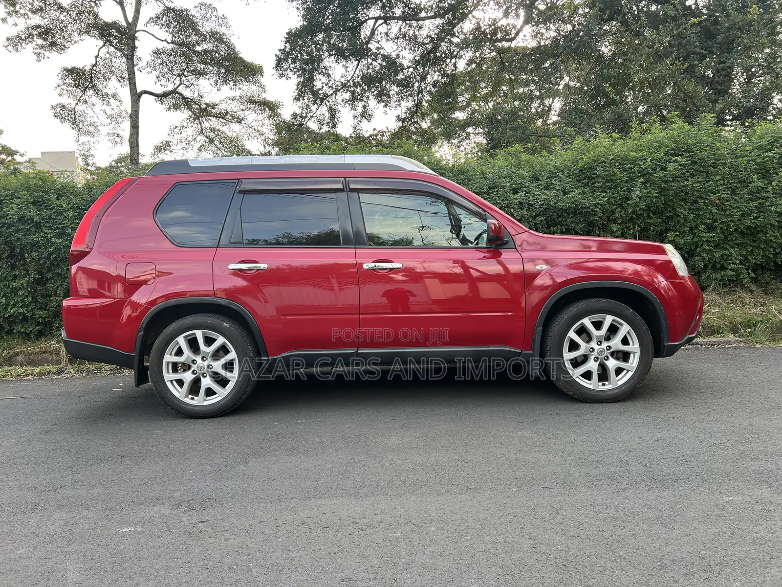 Nissan X-Trail 2.0 Petrol XE 2012 Red