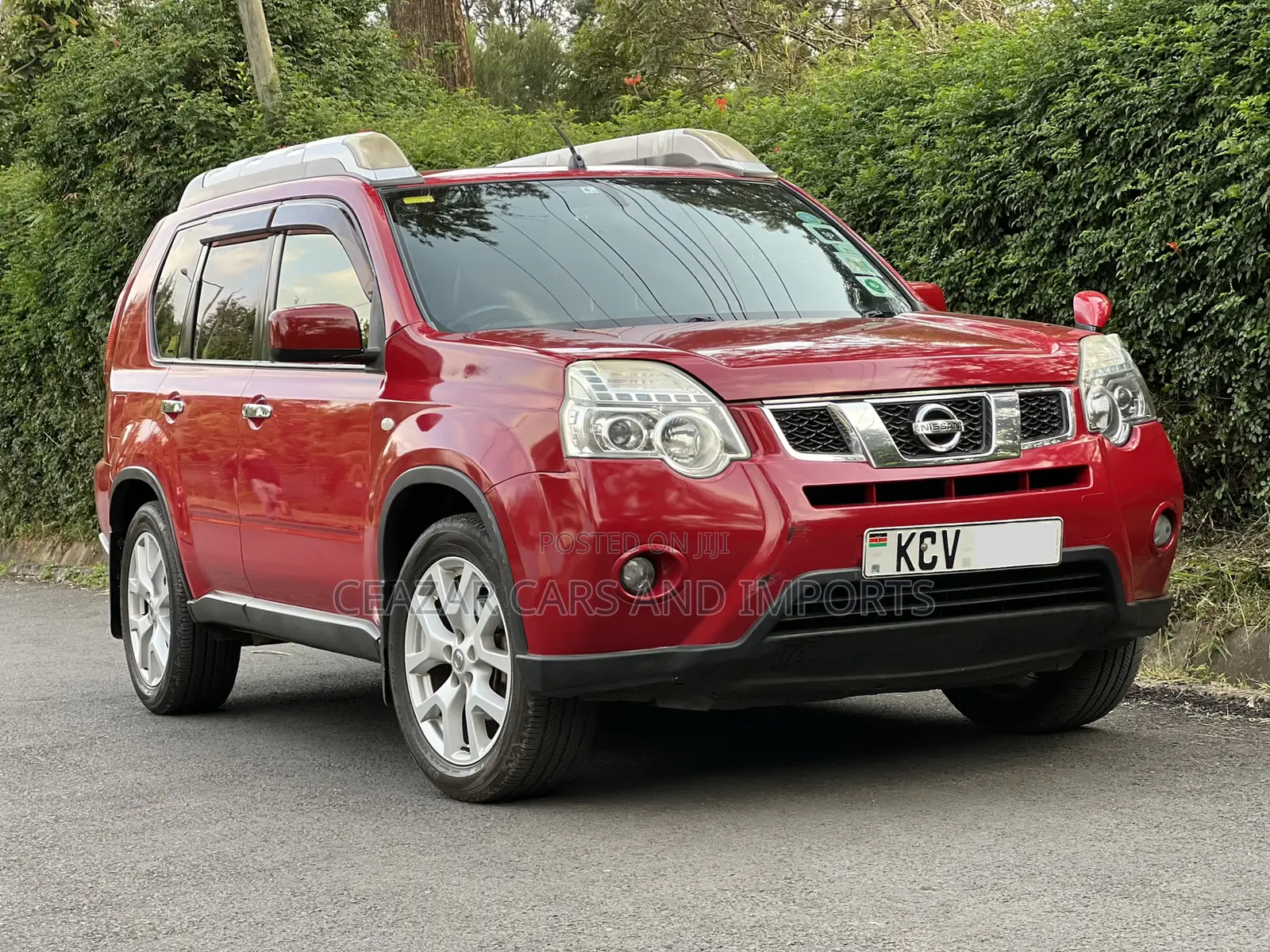 Nissan X-Trail 2.0 Petrol XE 2012 Red