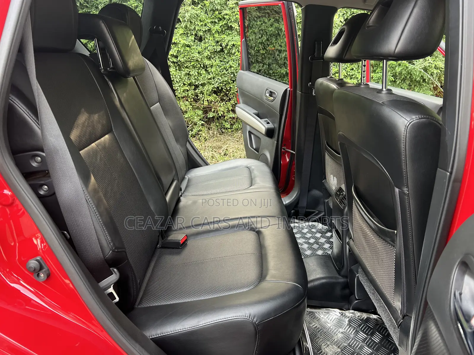 Nissan X-Trail 2.0 Petrol XE 2012 Red