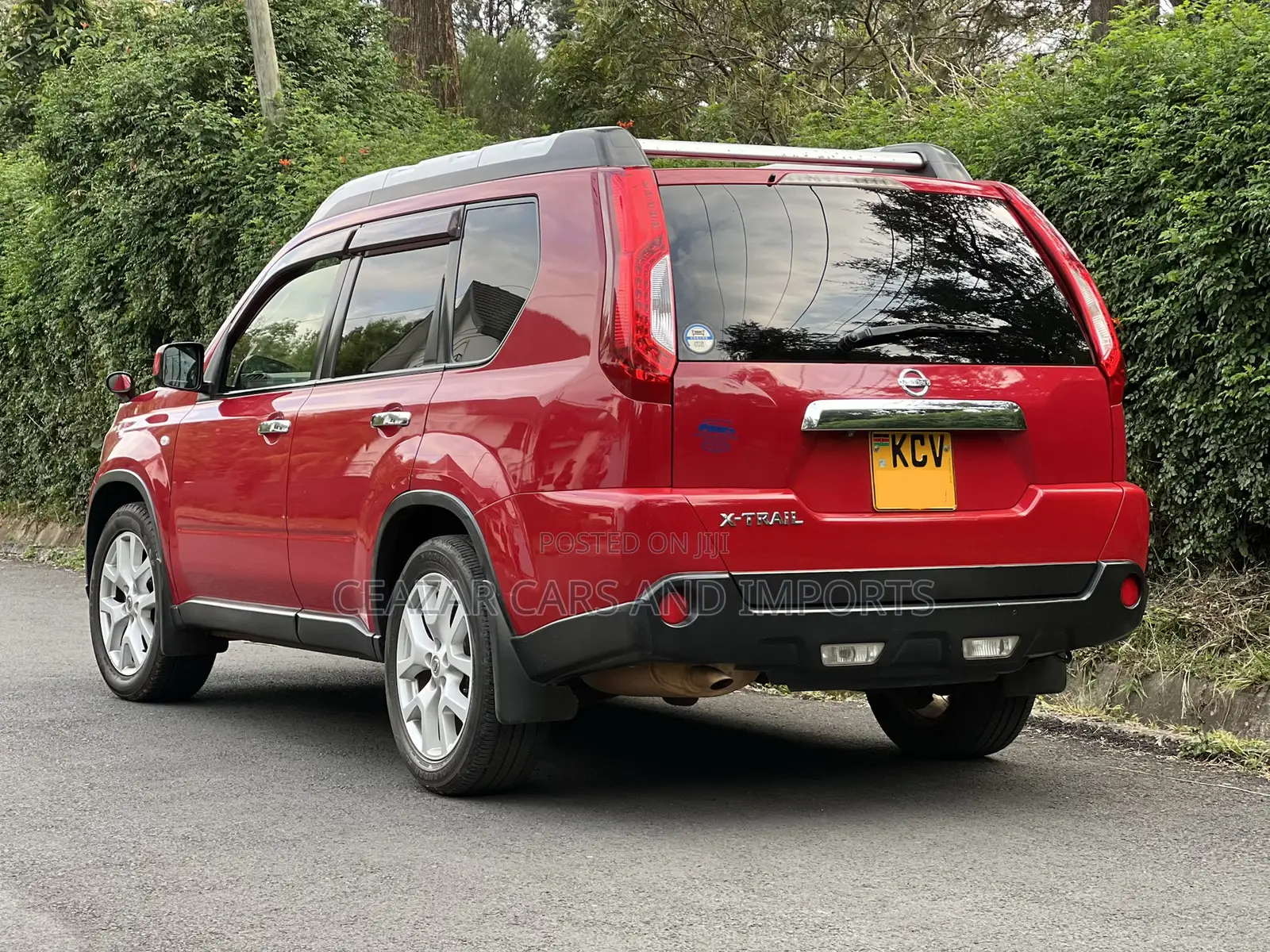 Nissan X-Trail 2.0 Petrol XE 2012 Red