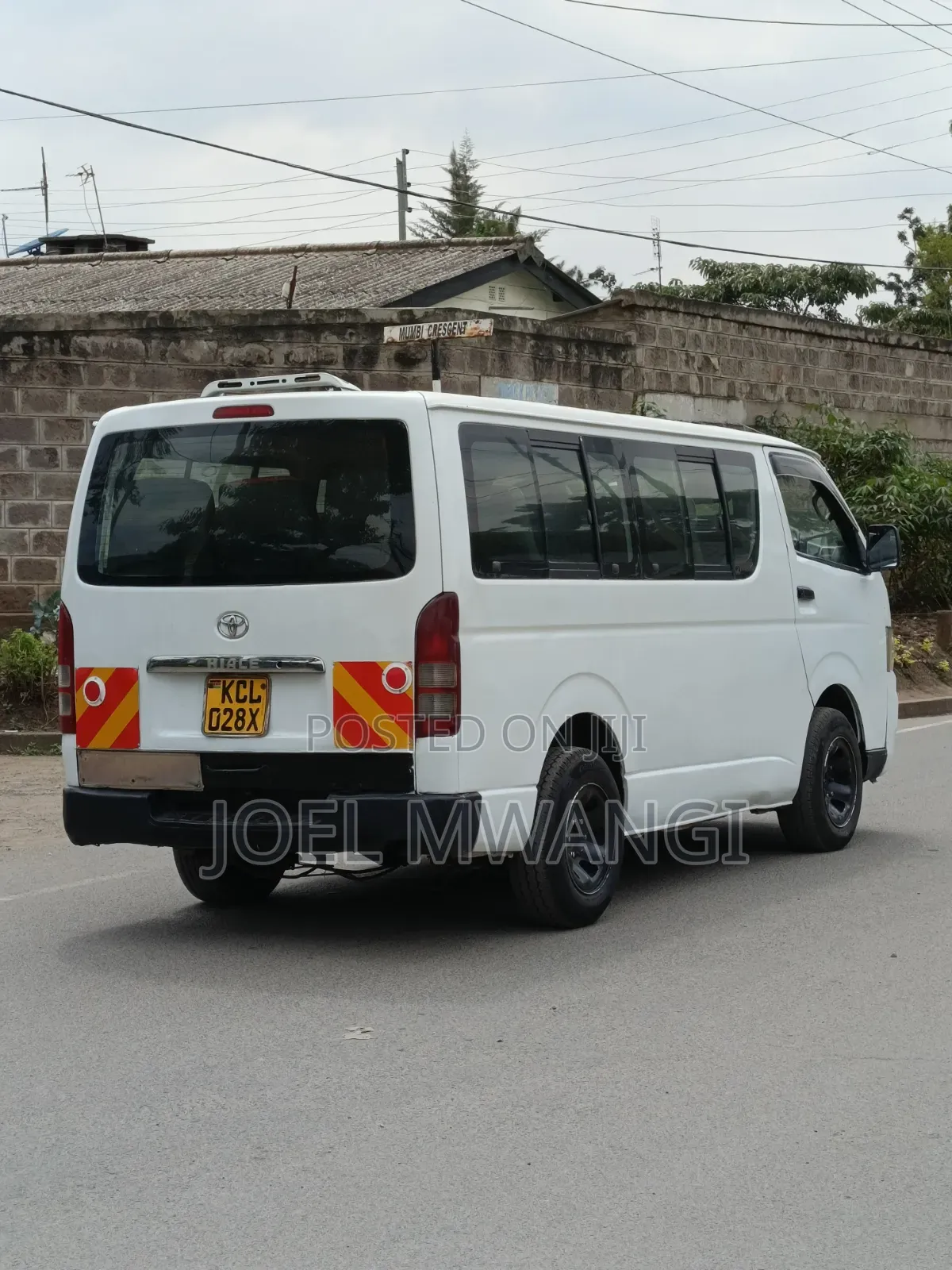 Toyota HiAce 2010 White