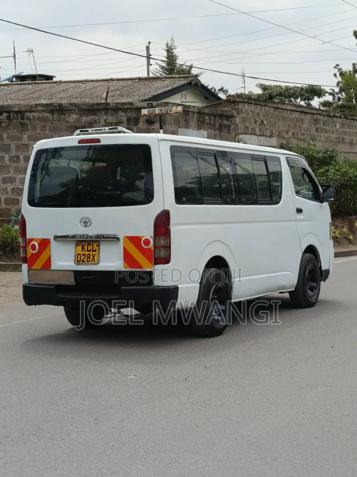 Toyota HiAce 2010 White