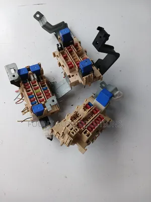 Fuse Relay Box Nissan Versa
