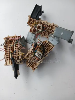 Fuse Relay Box Nissan Versa