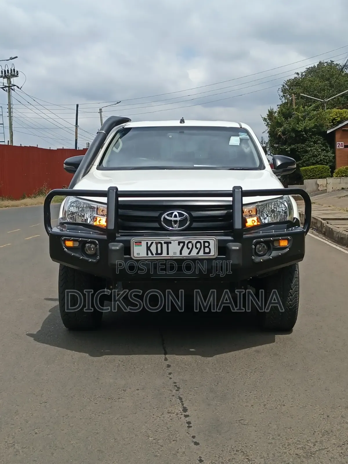 Toyota Hilux 2020 White