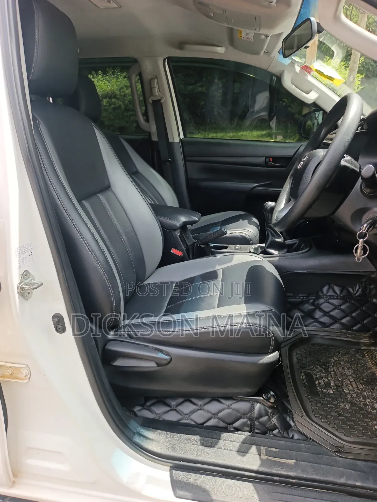 Toyota Hilux 2020 White