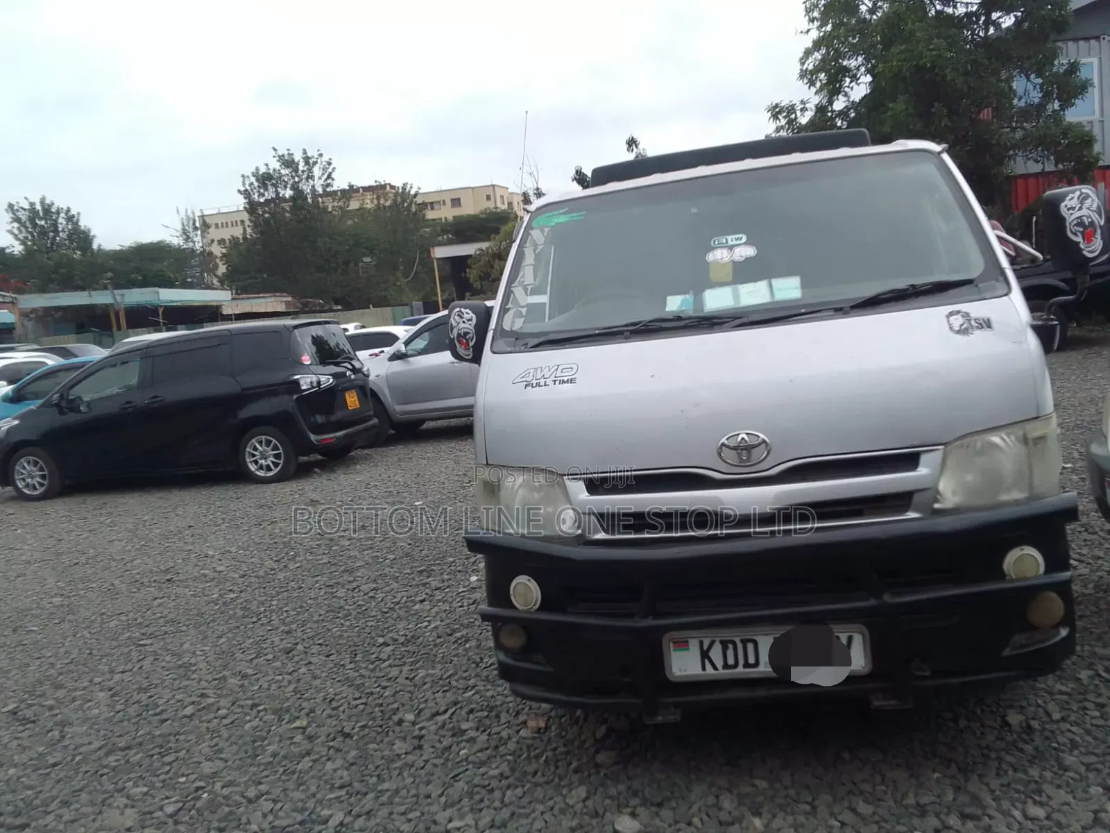 Toyota HiAce 2014 Silver