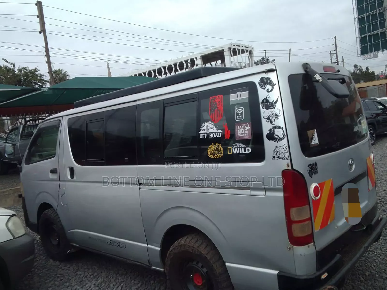 Toyota HiAce 2014 Silver