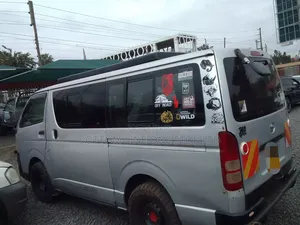 Toyota HiAce 2014 Silver
