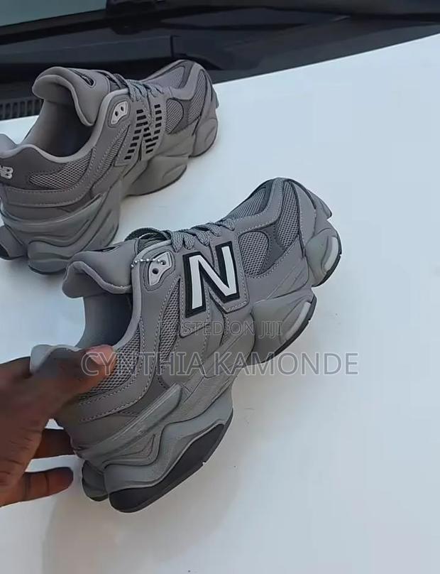New Balance 9060 Sneakers