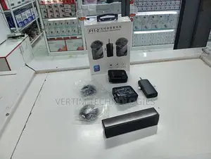 F11 Wireless Lavalier Microphone for Smartphones