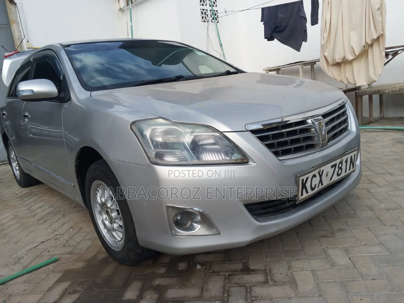 Toyota Premio 2012 Silver