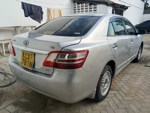 Toyota Premio 2012 Silver