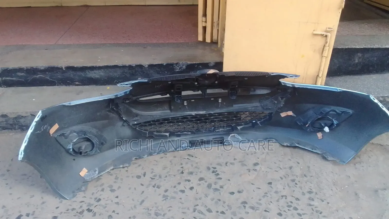 Frontbumper Mazda Demio De3fs 2013