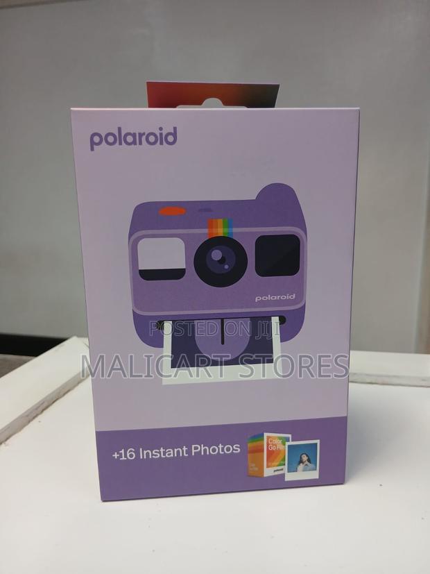Polaroid Go Bundle Gen 2 Instant Camera + 16 Instant Photos
