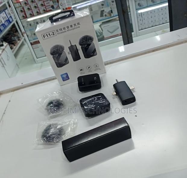 F11 Wireless Clip-on Microphone for Android iPhone