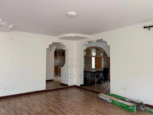 4bdrm Mansion in Membley for sale - thumbnail 3