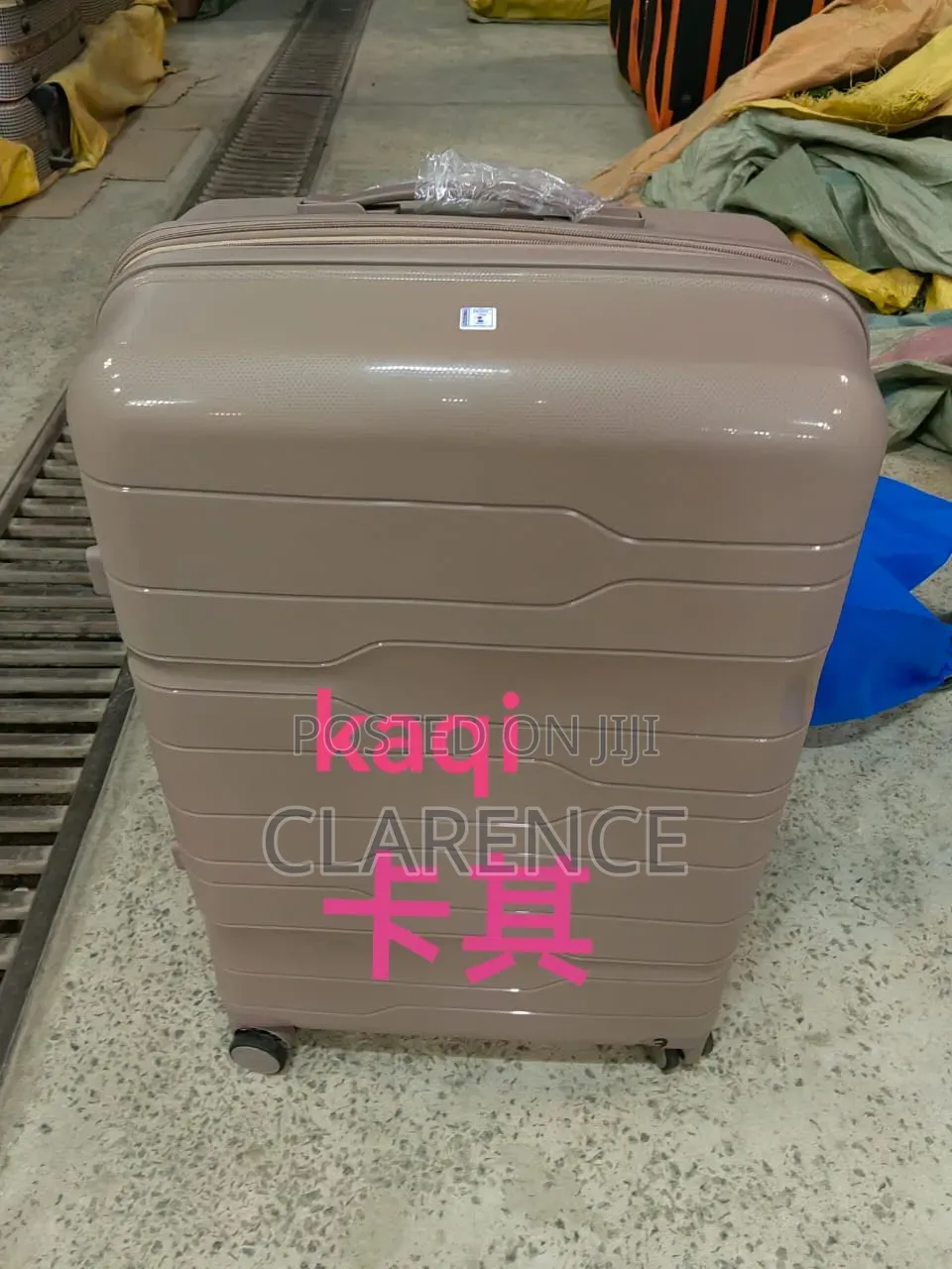 Rubbers Suitcase Unbreakable