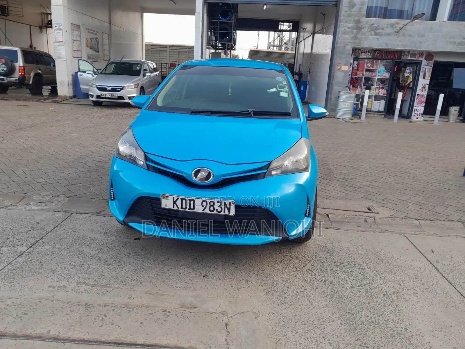 Toyota Vitz 2014 Blue