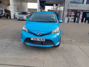 Toyota Vitz 2014 Blue