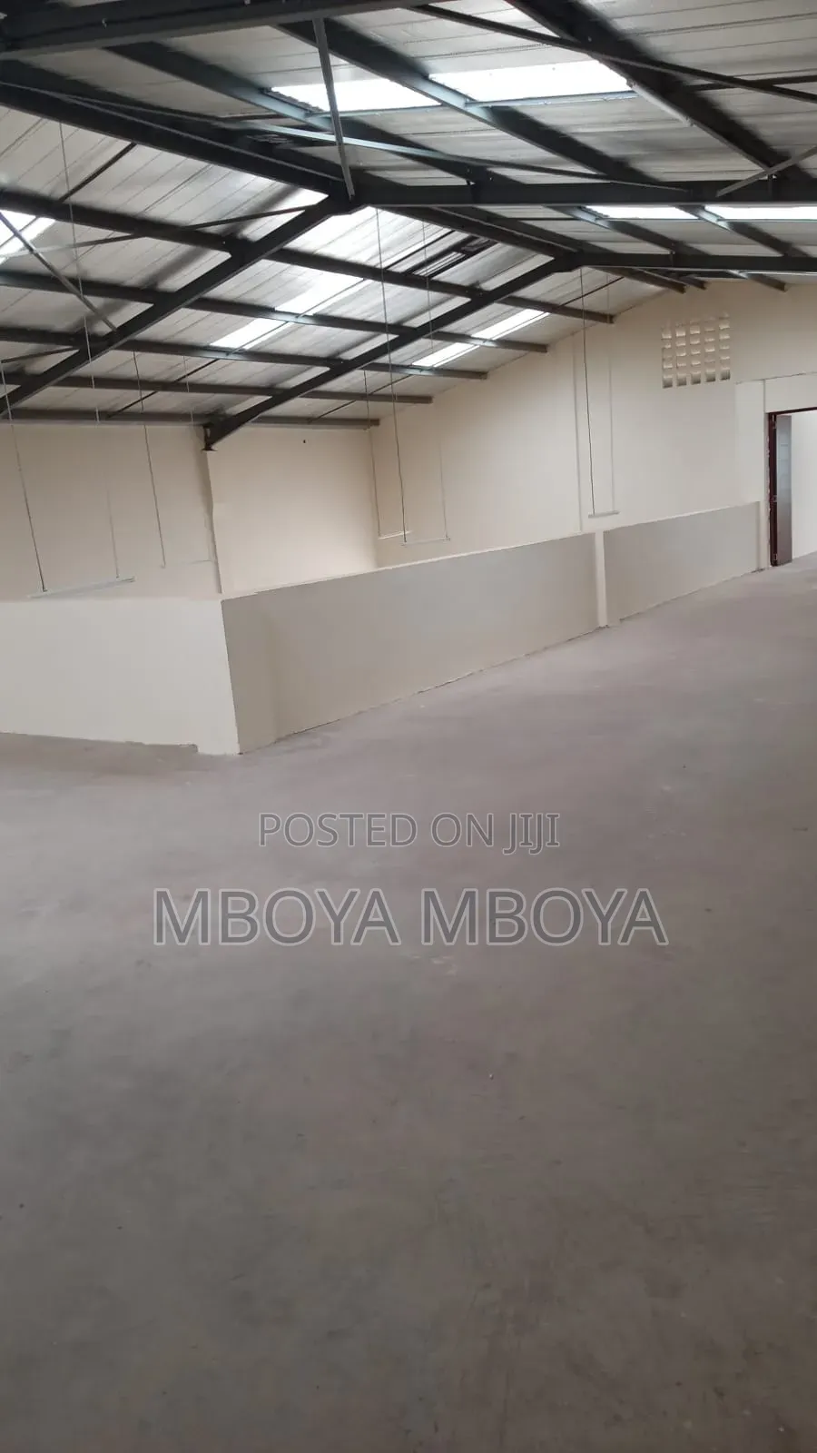 7800sqft Warehouse for Rent in Baba Dogo