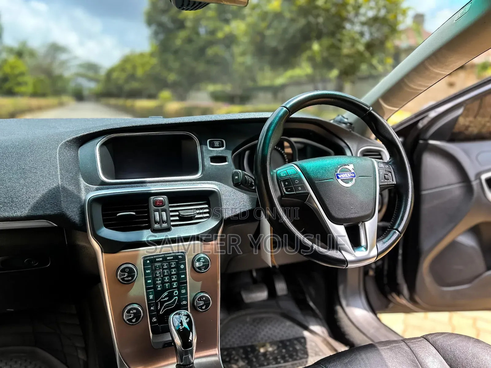 Volvo V40 2018 Black