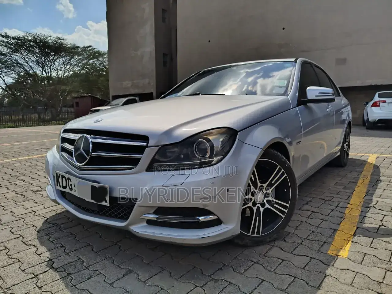 Mercedes-Benz C200 2014 Silver
