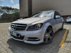 Mercedes-Benz C200 2014 Silver