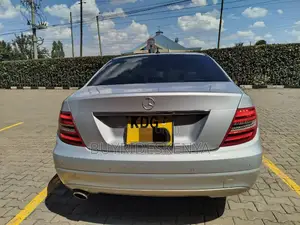 Mercedes-Benz C200 2014 Silver