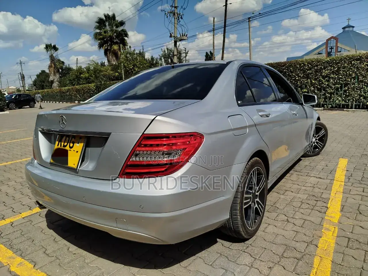 Mercedes-Benz C200 2014 Silver