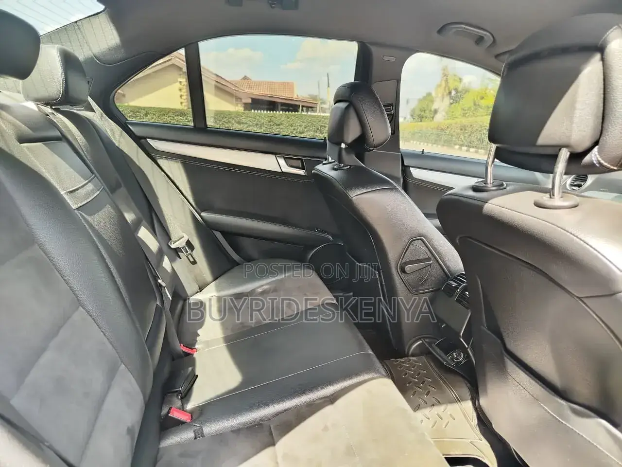 Mercedes-Benz C200 2014 Silver