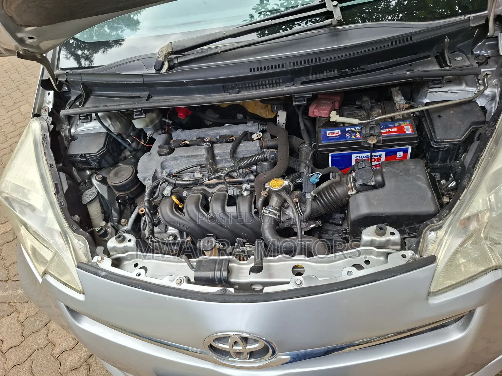 Toyota Ractis 2013 Silver