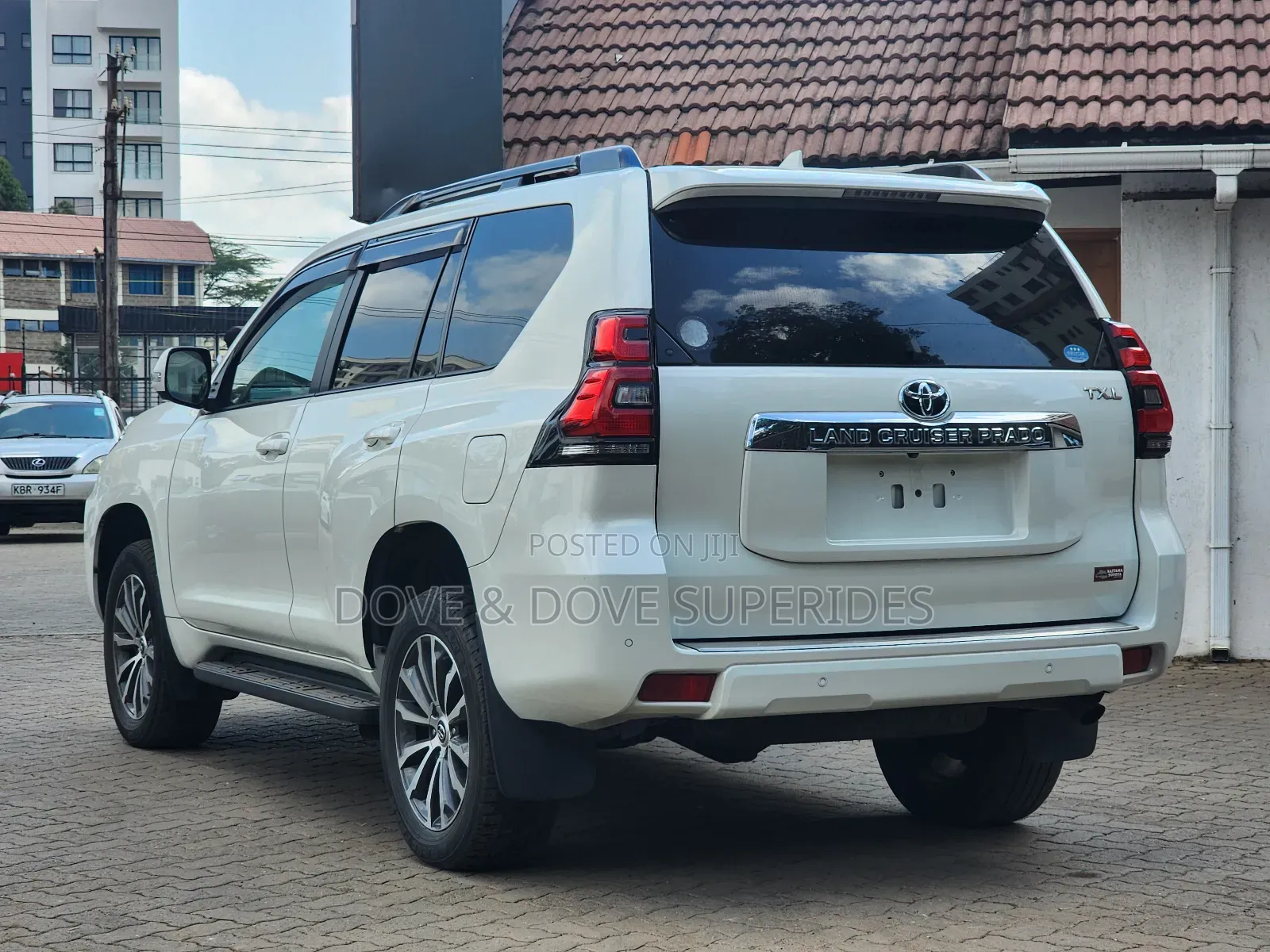 Toyota Land Cruiser Prado 2.7 2019 White