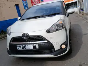 Toyota Sienta 2020 White