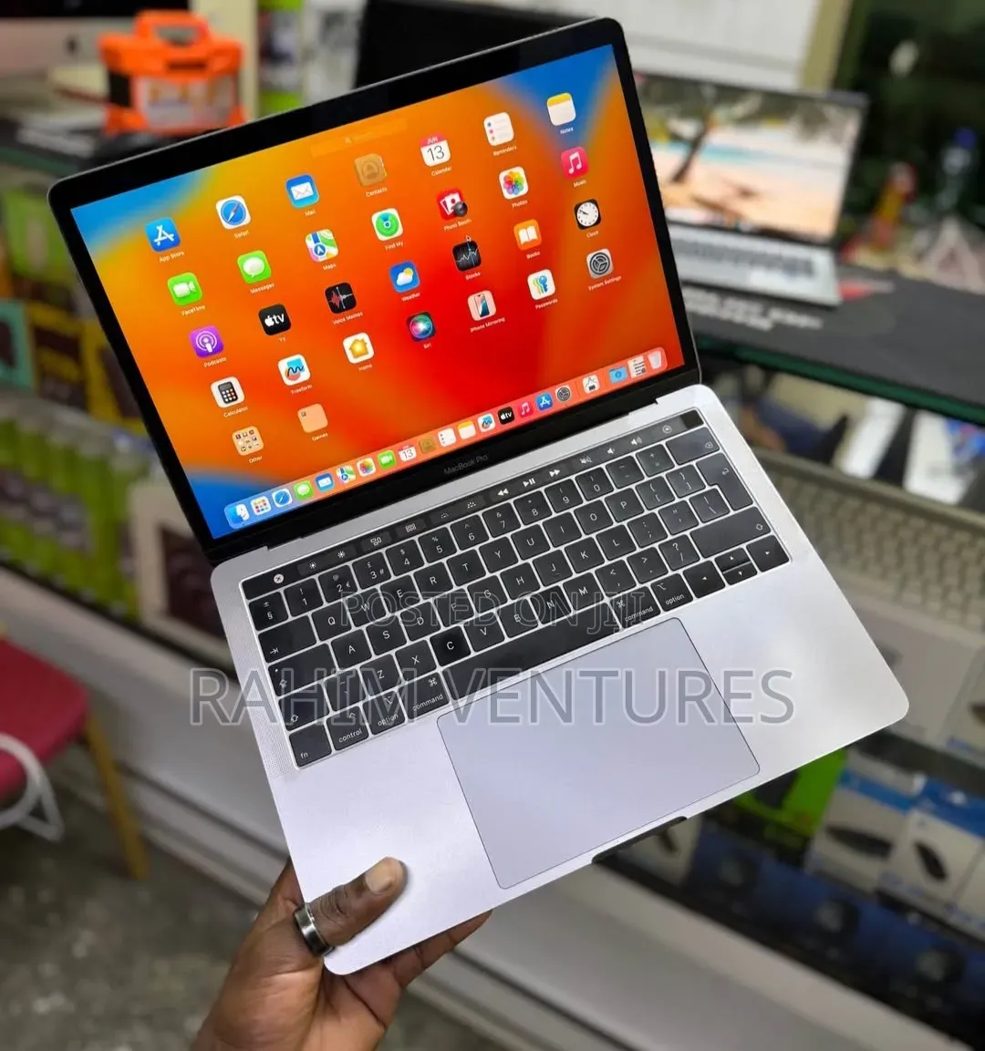 Laptop Apple MacBook Pro 2018 16GB Intel Core i7 SSD 256GB