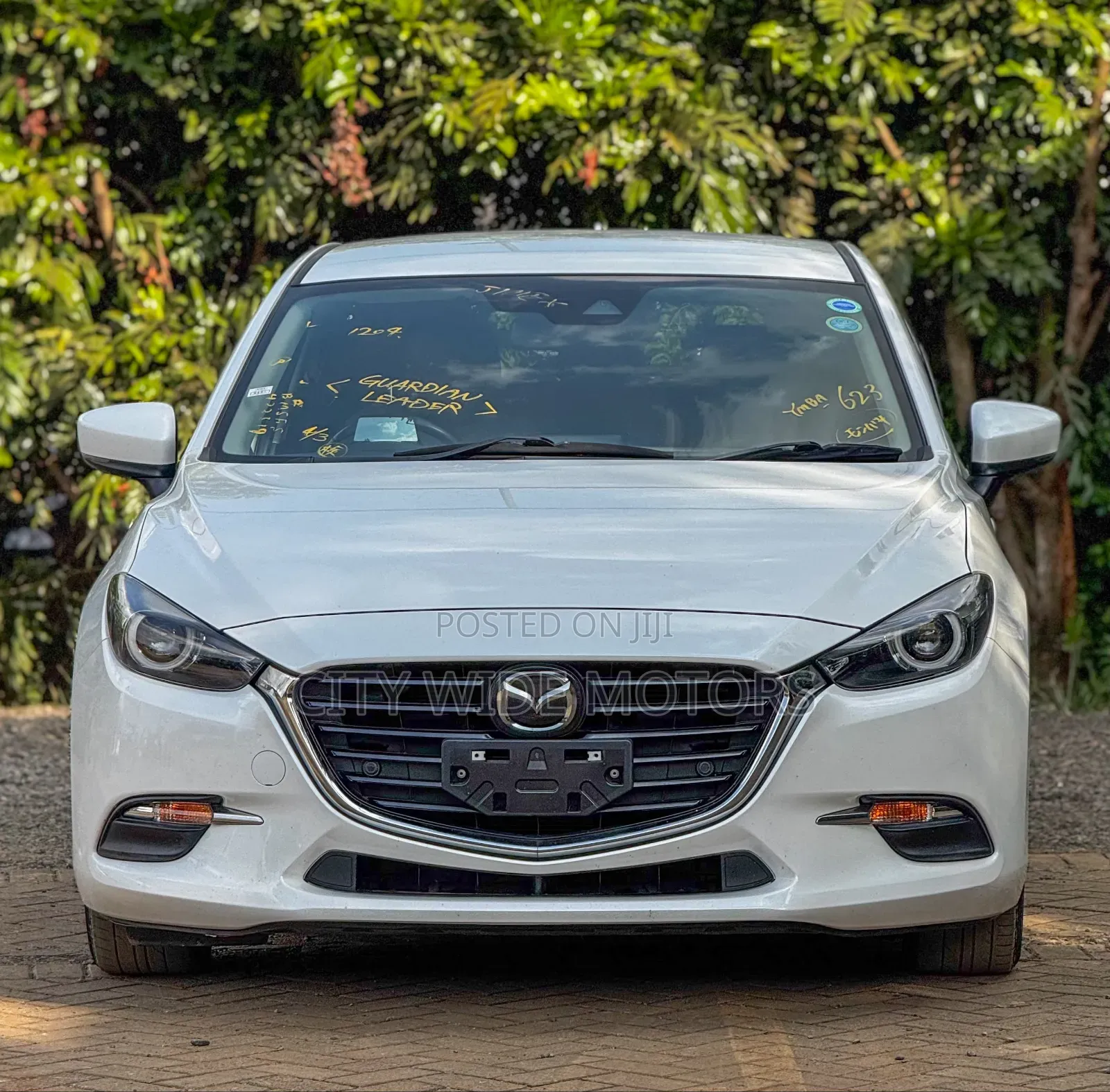 Mazda Axela 2019 White