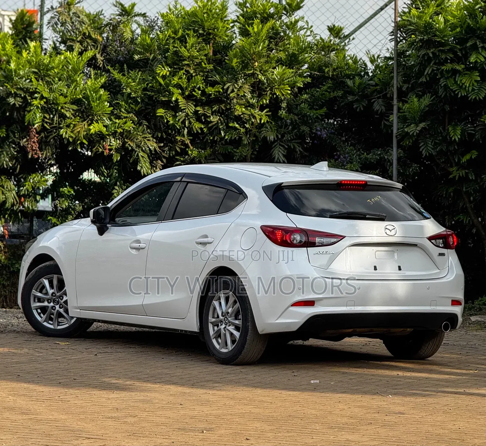 Mazda Axela 2019 White