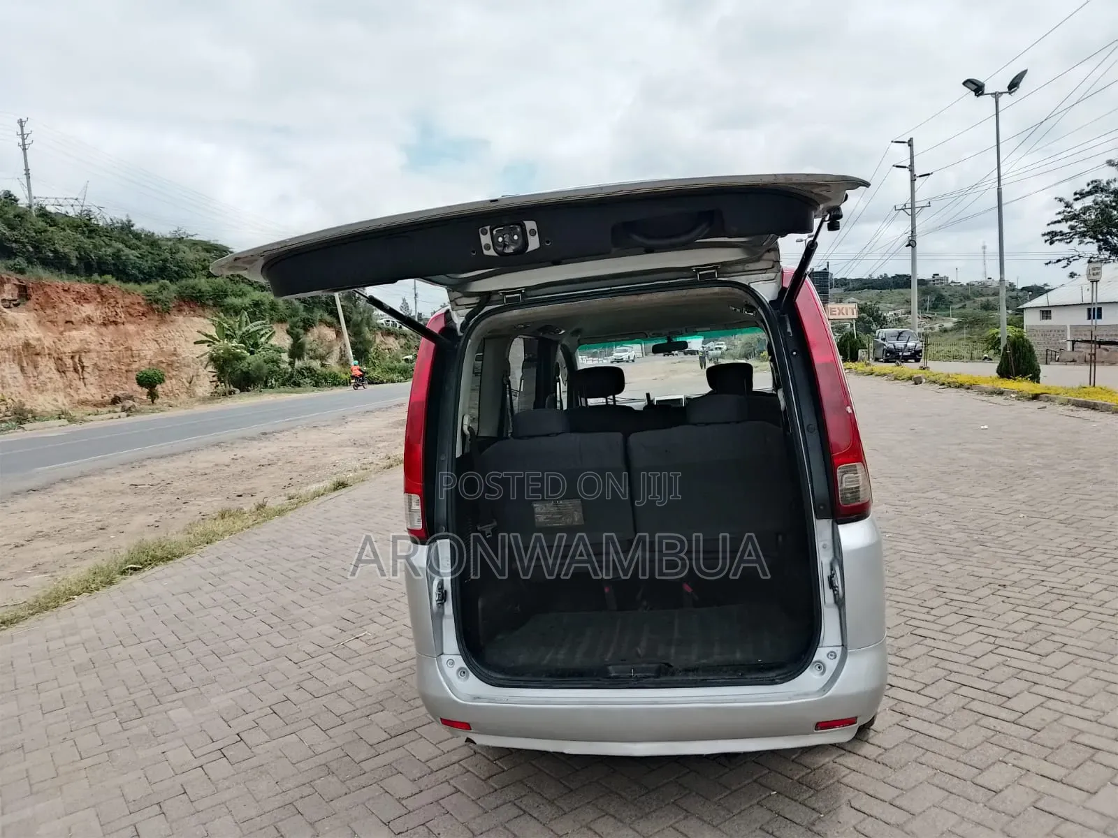 Nissan Serena 2006 Silver