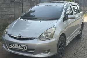 Toyota Wish 2005 Silver