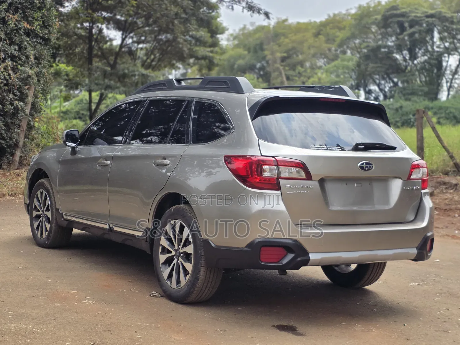 Subaru Outback 2017 Silver