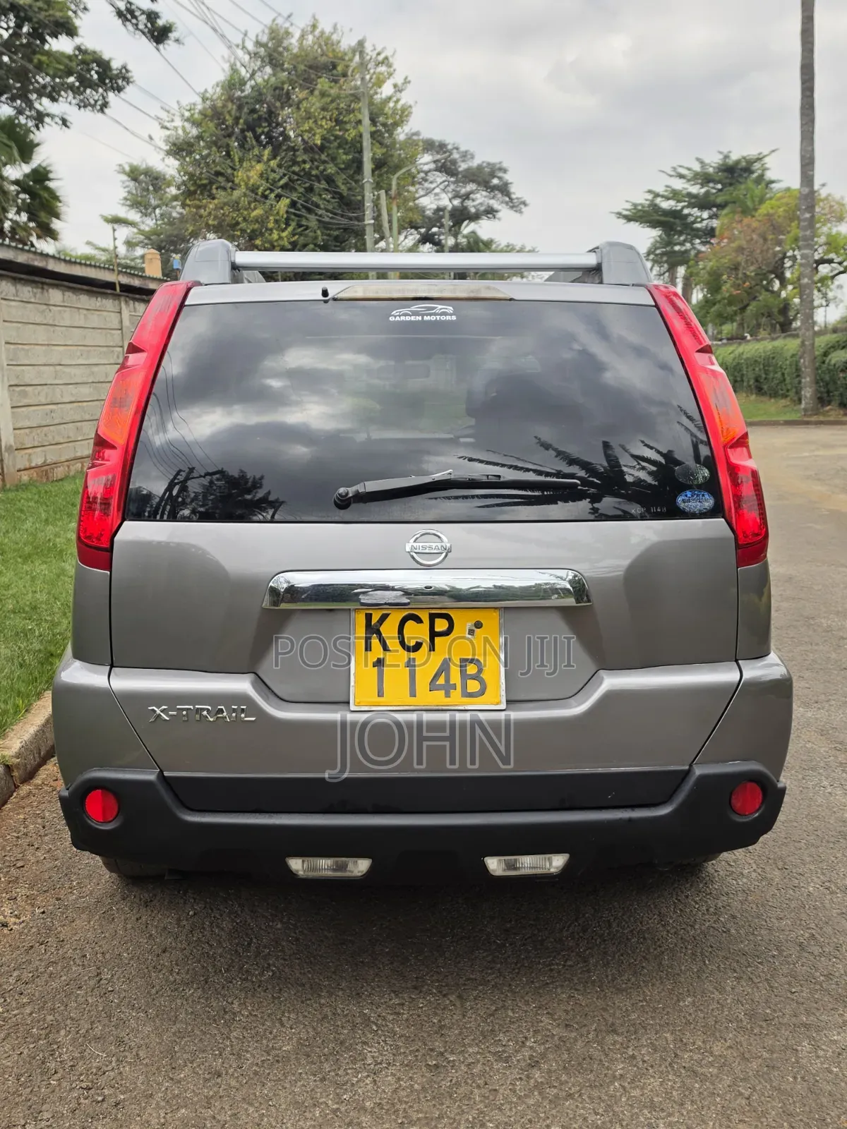 Nissan X-Trail 2.0 Petrol XE 2010 Gray