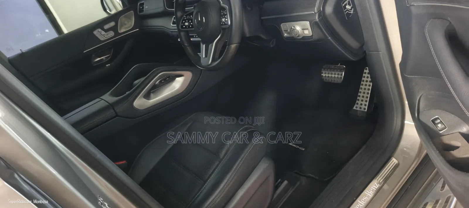 Mercedes-Benz GLS-Class GLS 400d 2022 Gold
