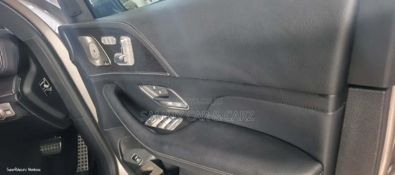 Mercedes-Benz GLS-Class GLS 400d 2022 Gold