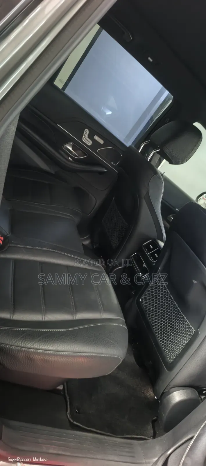 Mercedes-Benz GLS-Class GLS 400d 2022 Gold