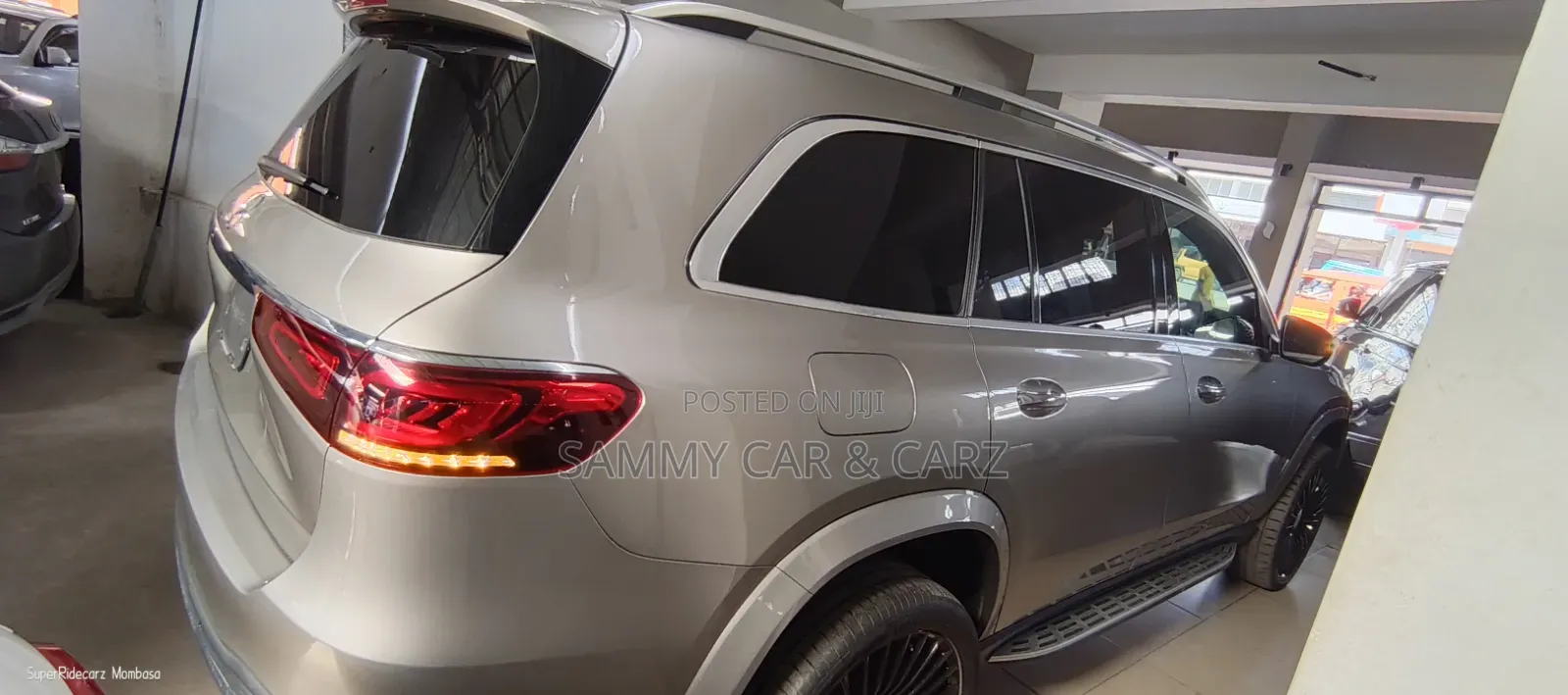 Mercedes-Benz GLS-Class GLS 400d 2022 Gold