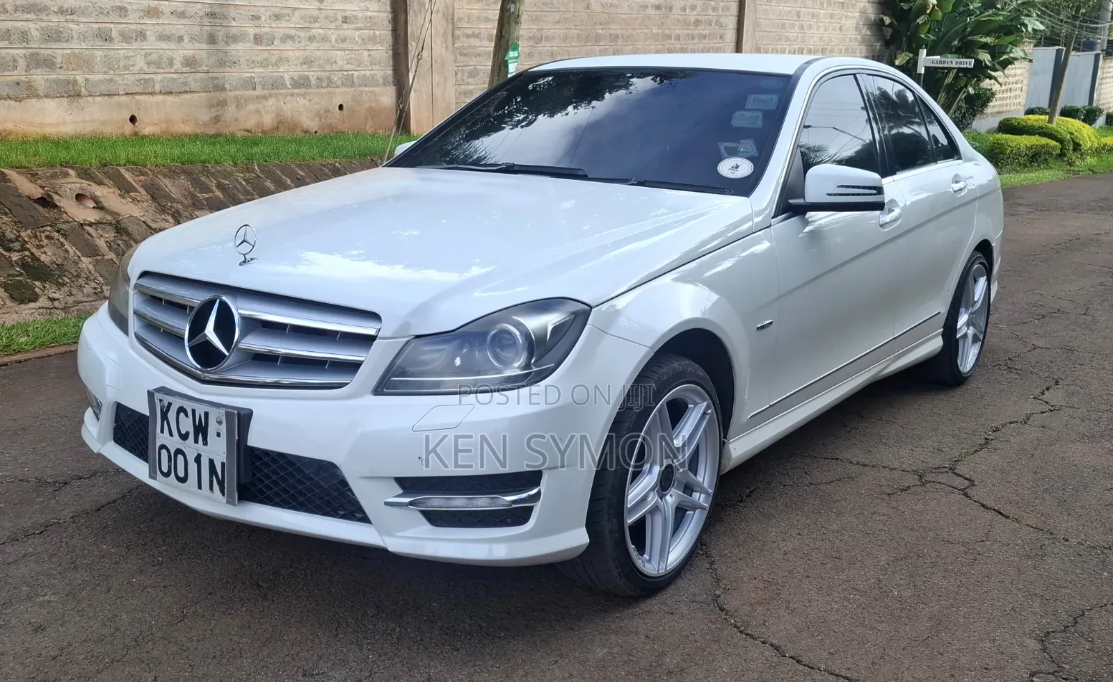 Mercedes-Benz C200 2012 White