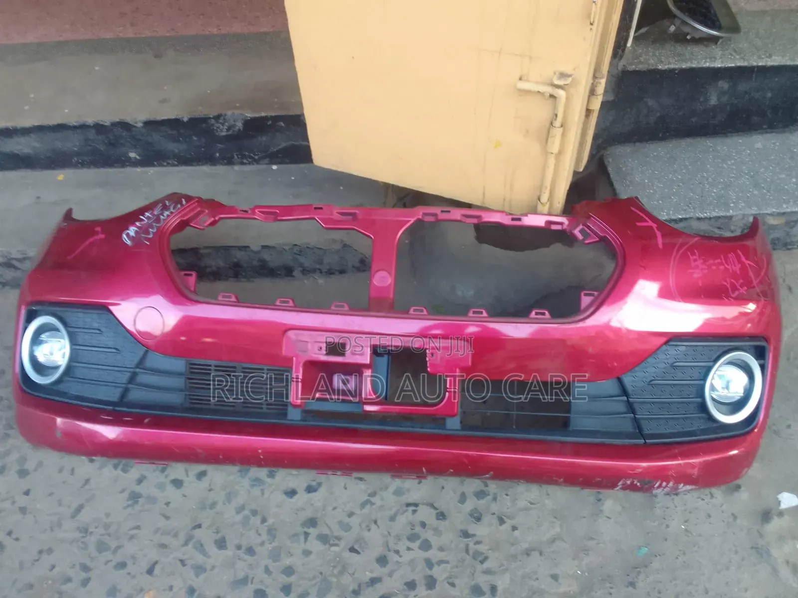 Frontbumper Daihatsu Boon Passo M710