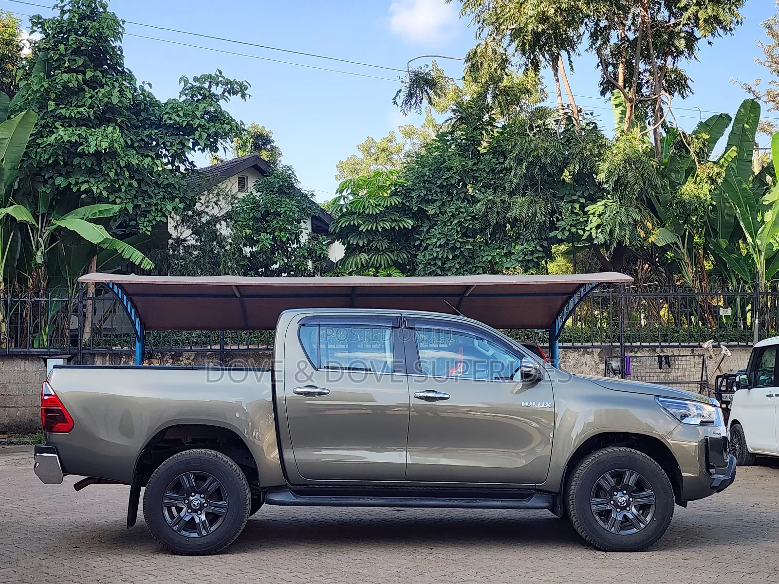 Toyota Hilux Revo Double Cab Deisel 2.8 AWD 2022 Green