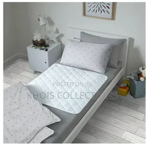 10pcs Pack Waterproof Bed Pad